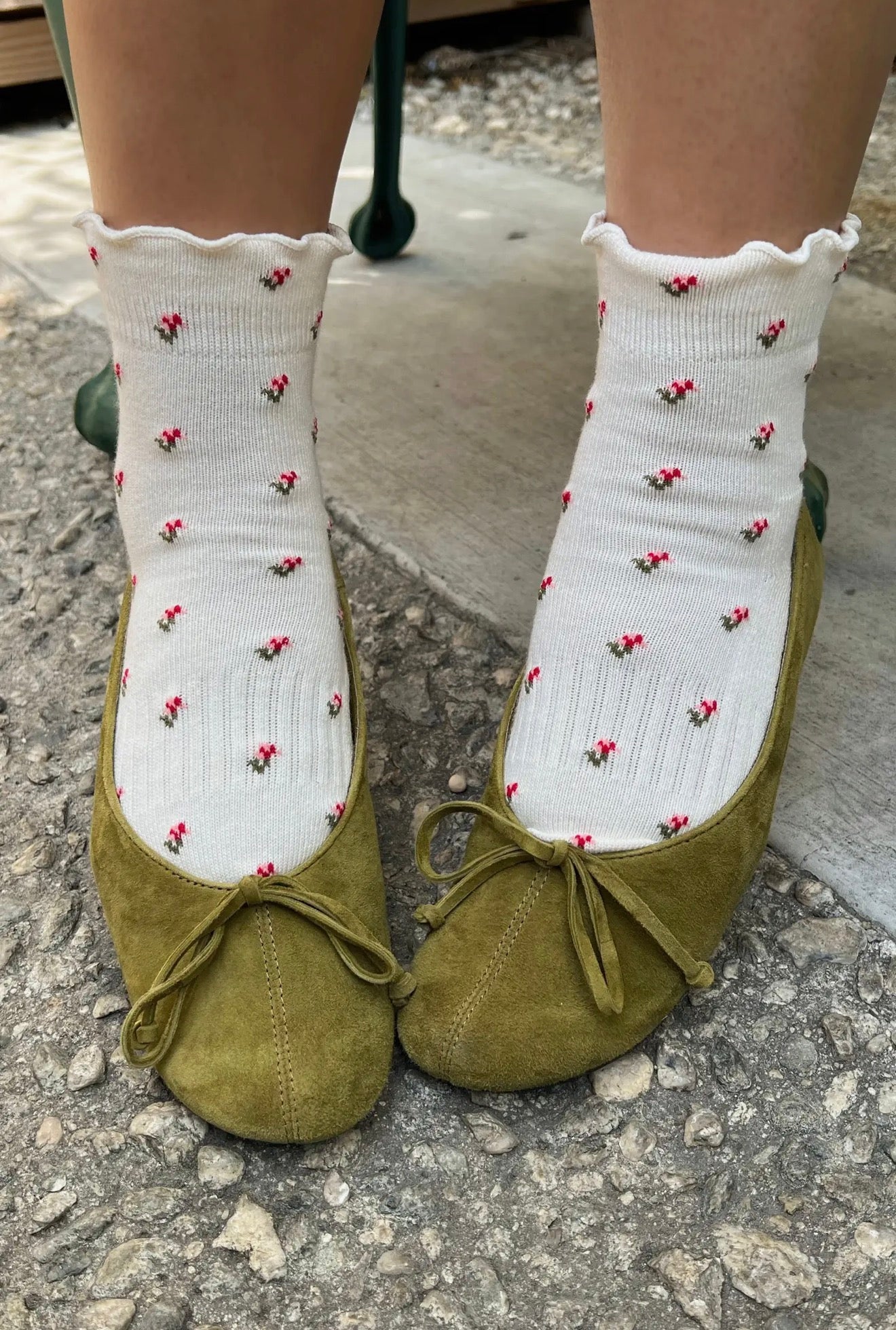 Petal Ruffled Hugger Crew Socks