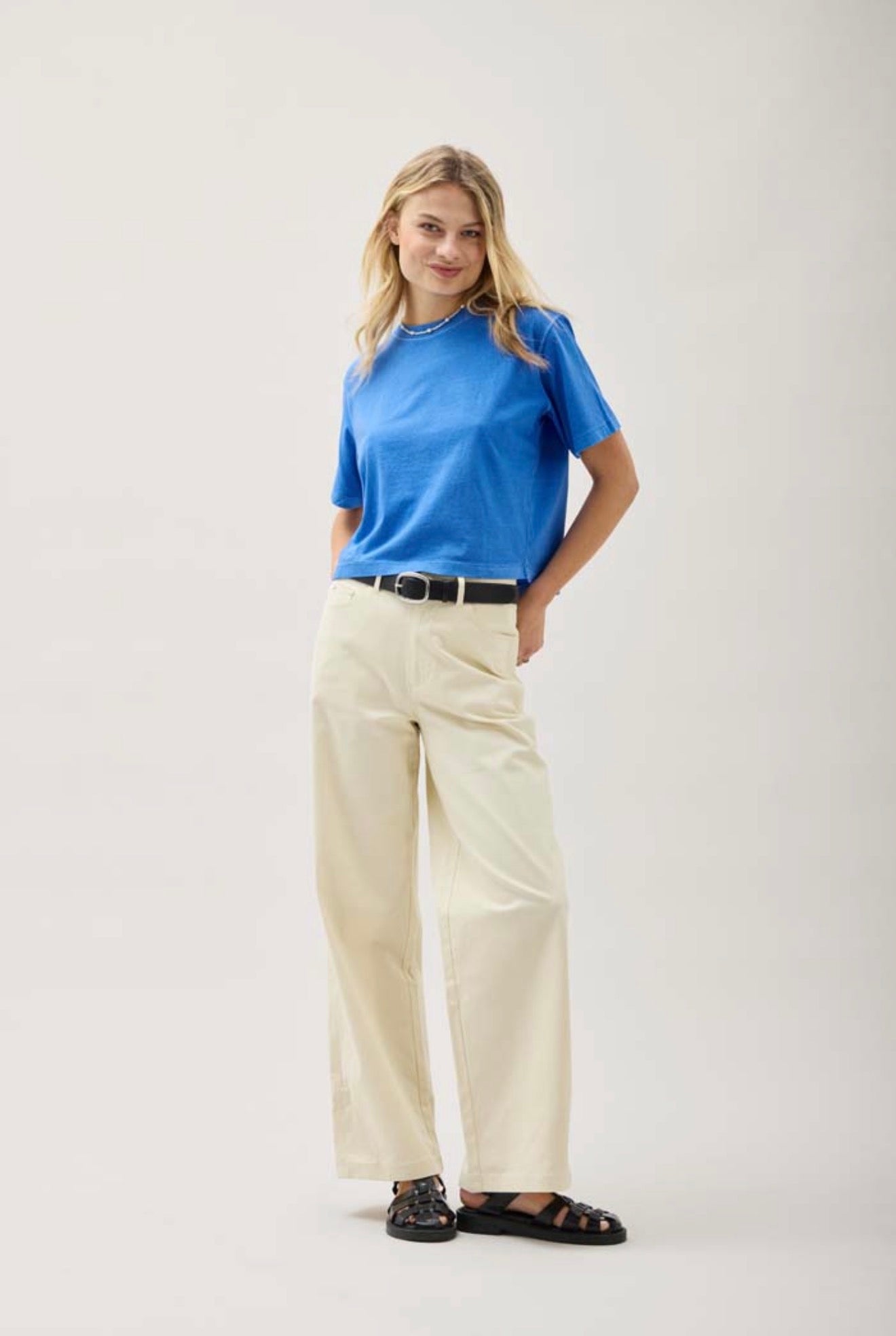 The Relaxed Crop Tee (Pop Blue)