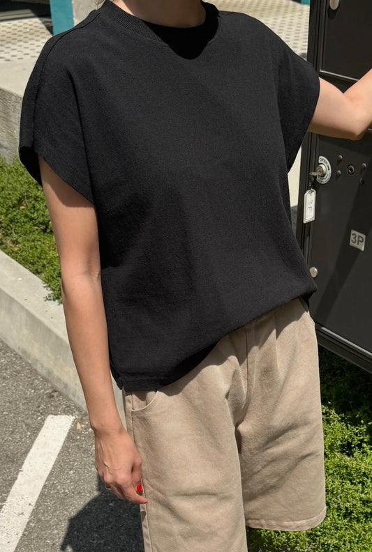 Black Cotton Jeanne Tee