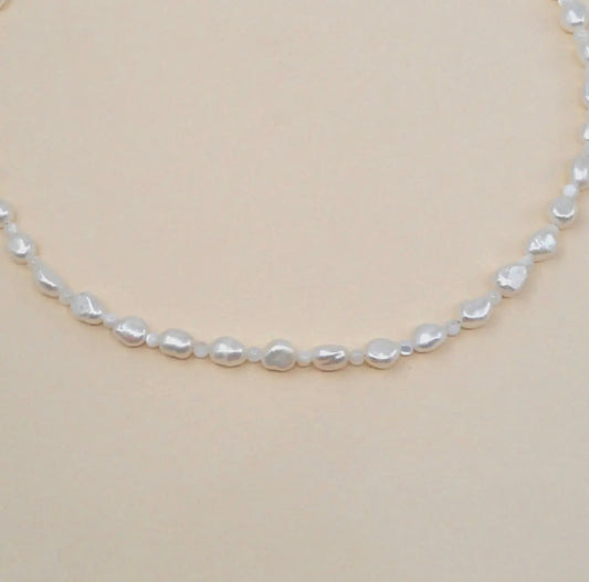 Leena Pearl Necklace