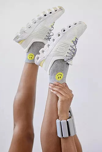 FP Movement X Lucky Honey Smiling Buti Ankle Socks