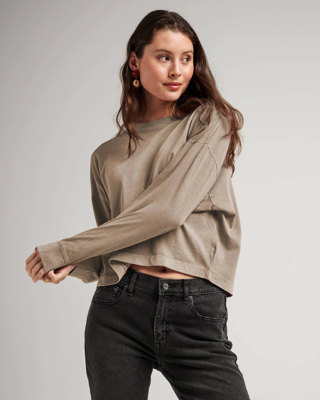 Women's Relaxed Crop Long Sleeve Tee (Warm Grey)