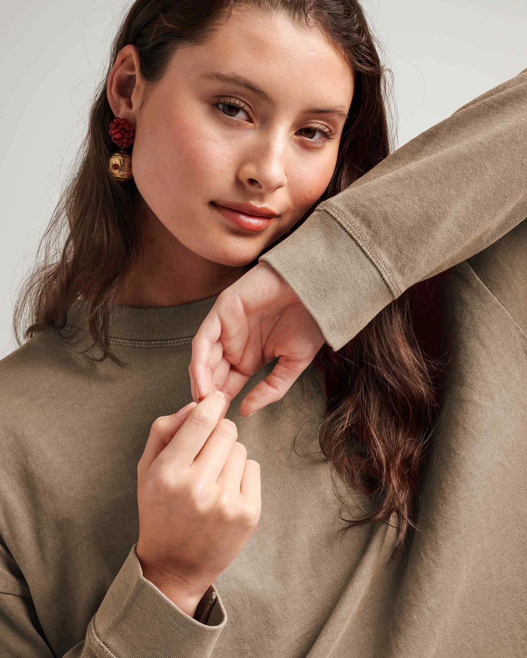 Women's Relaxed Crop Long Sleeve Tee (Warm Grey)