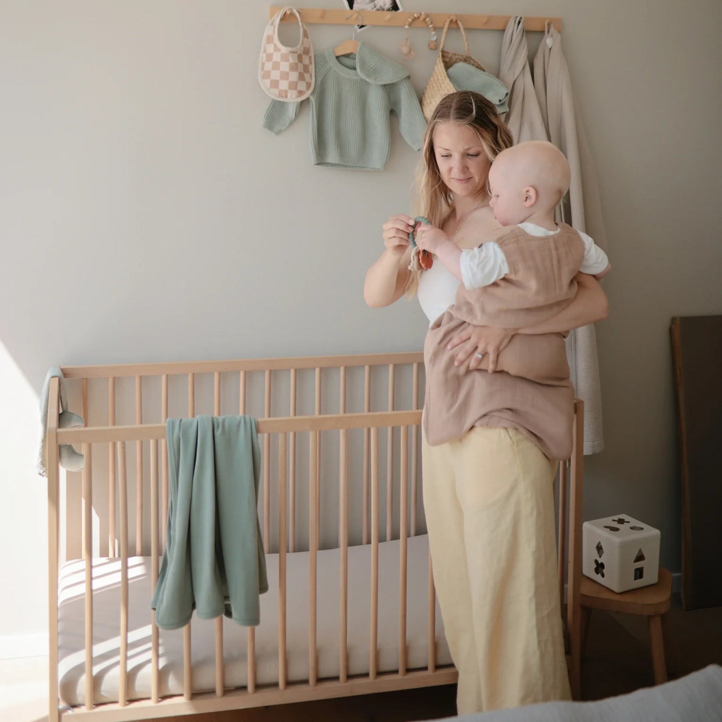 Stretchy Crib Sheet | Sun