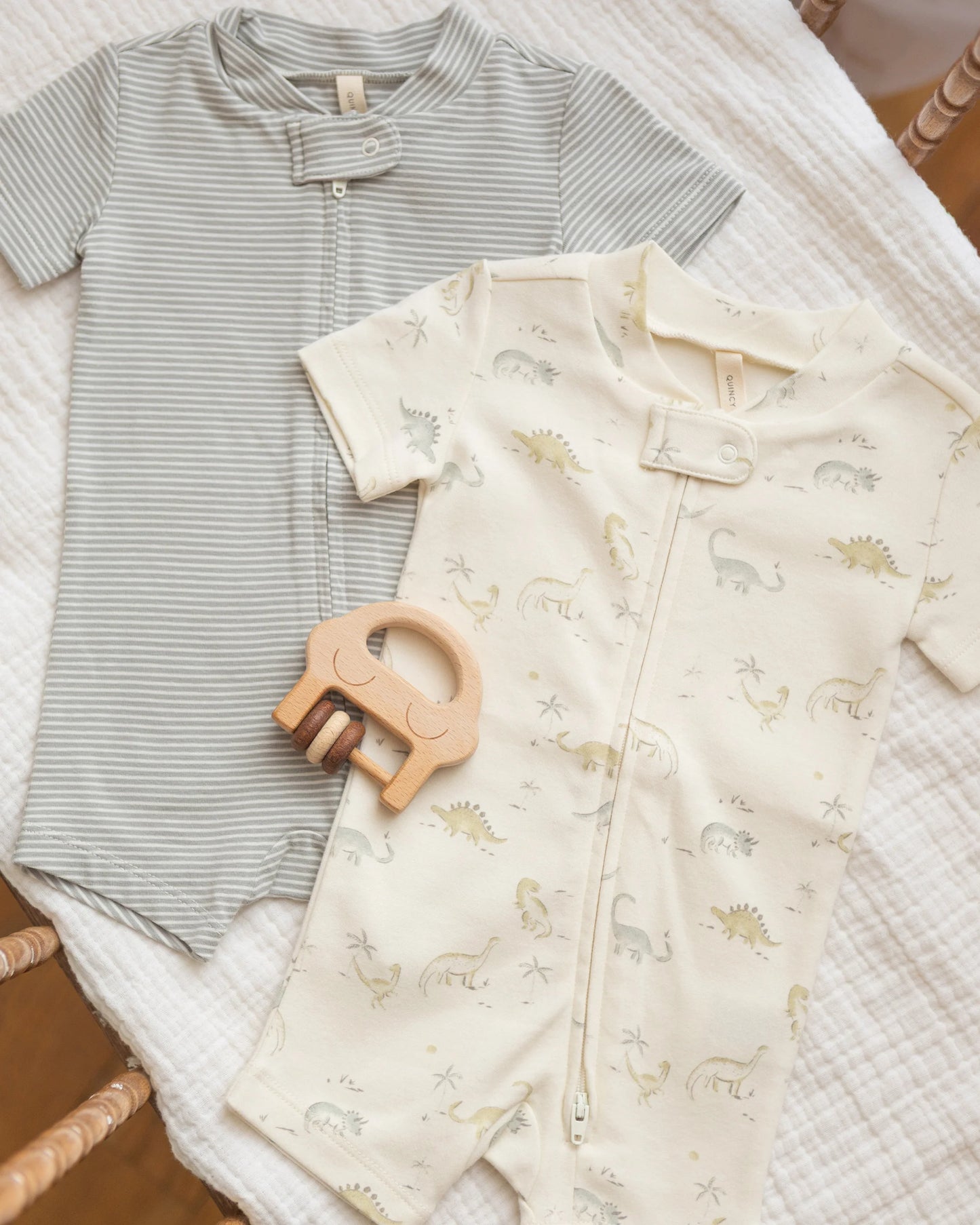 Zip Short Sleeve Sleeper (Sage Micro Stripe)