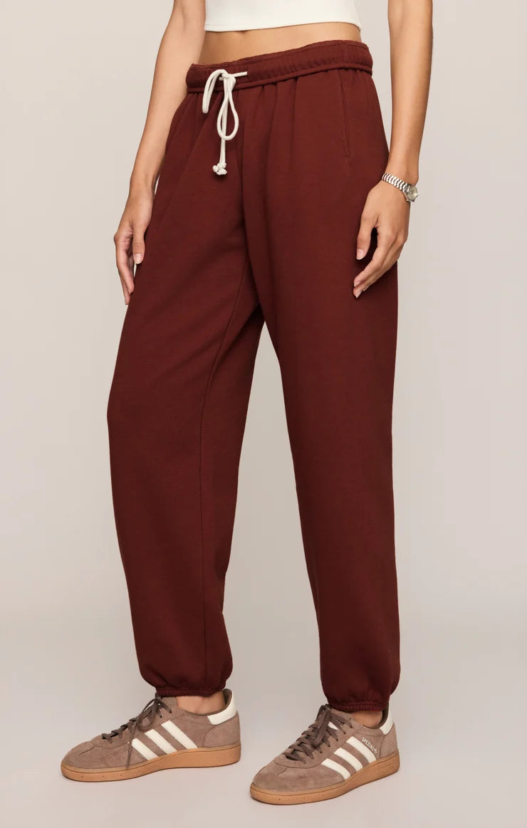 UPTOWN CLASSIC FLEECE JOGGER - VELVET ROUGE