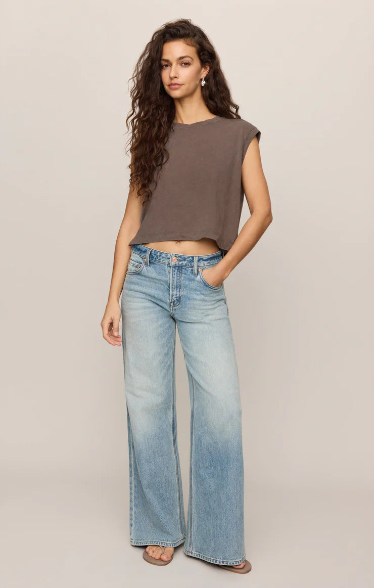 Pebble Coast Flex Cropped Muscle Tee