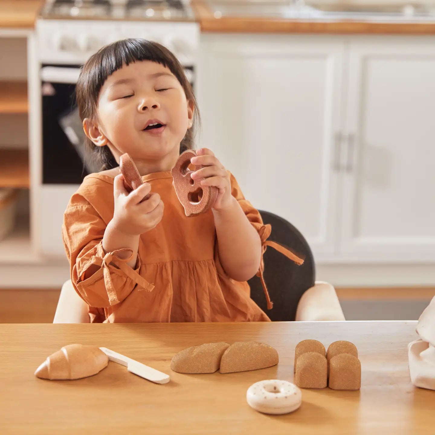 Wooden Pretend-Play Bread Set For Kids