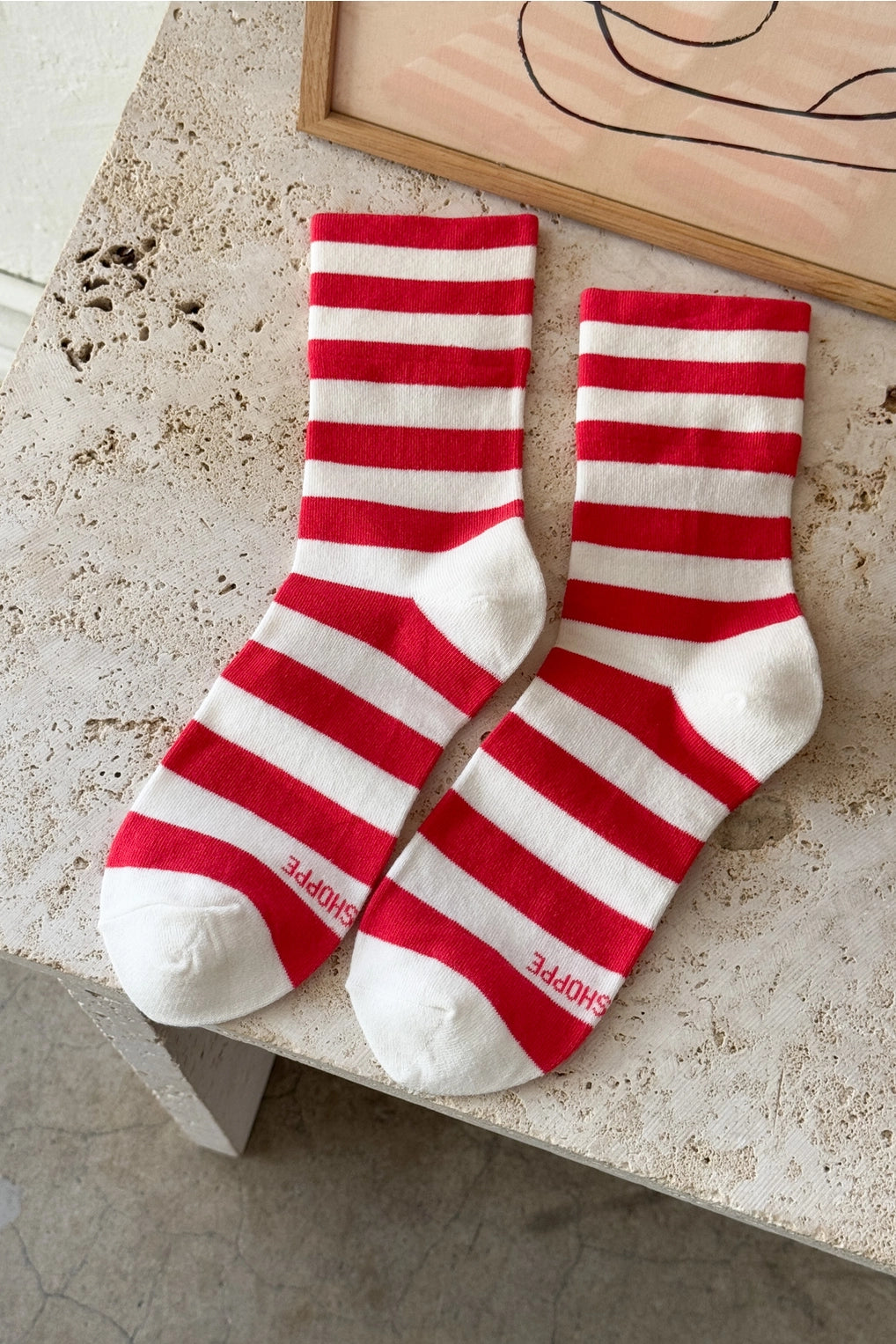 Wally Socks (Wide/Red Stripe)