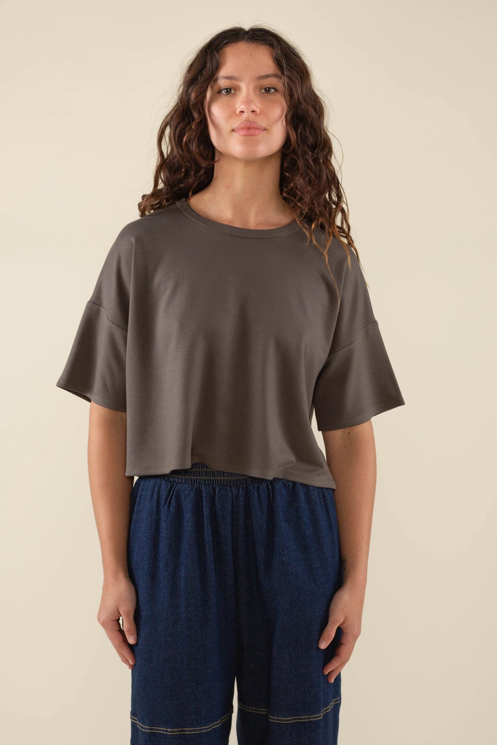 Relaxed Crop Luxe Top (Olive)