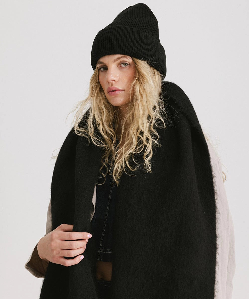 Mik Oversized Scarf (Black)