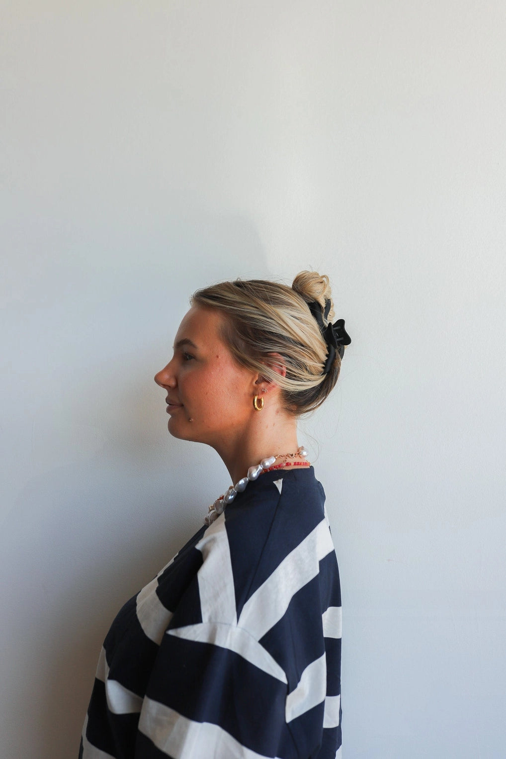 KAXI Wavy Midi Hold Everything Claw (Multiple Colors)