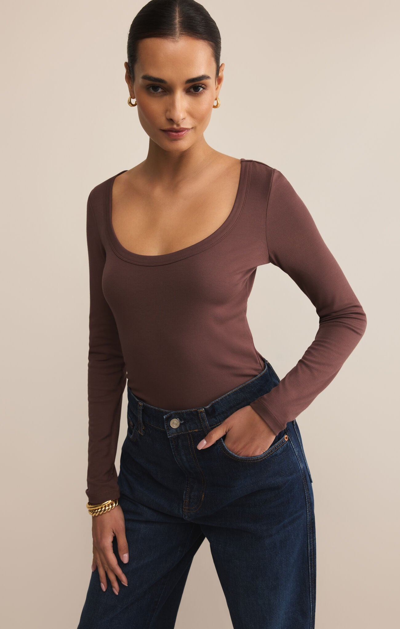 Second Skin Scoop Neck Top (Sandalwood)