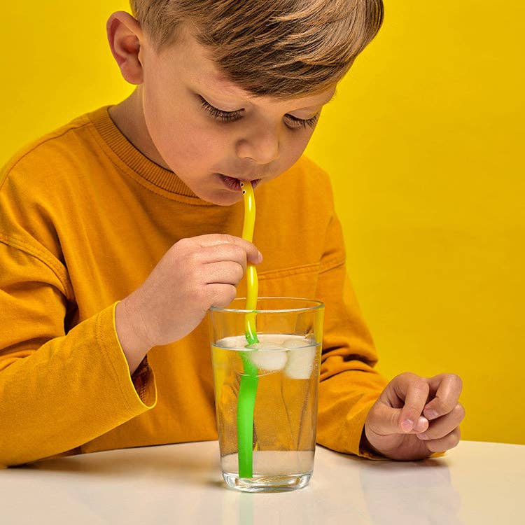Wiggly Worm Color Changing Straws