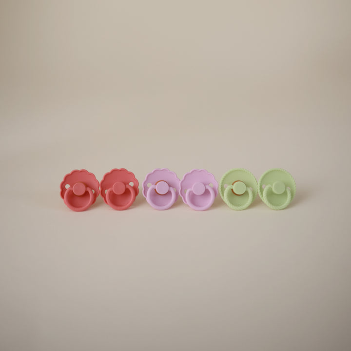 FRIGG Daisy Natural Rubber Pacifier 2-Pack - Poppy/Lupine