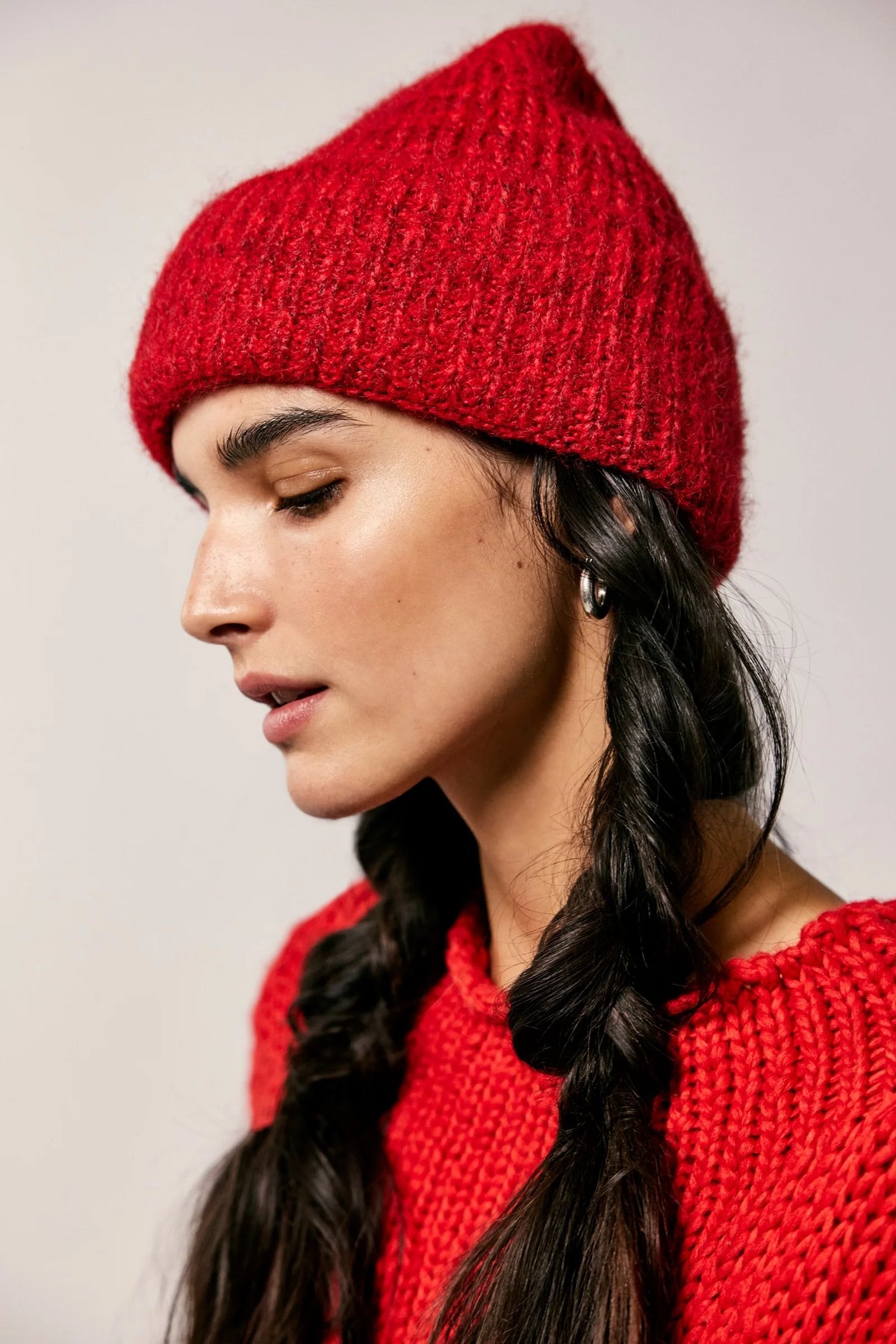 RED FROSTLINE BEANIE