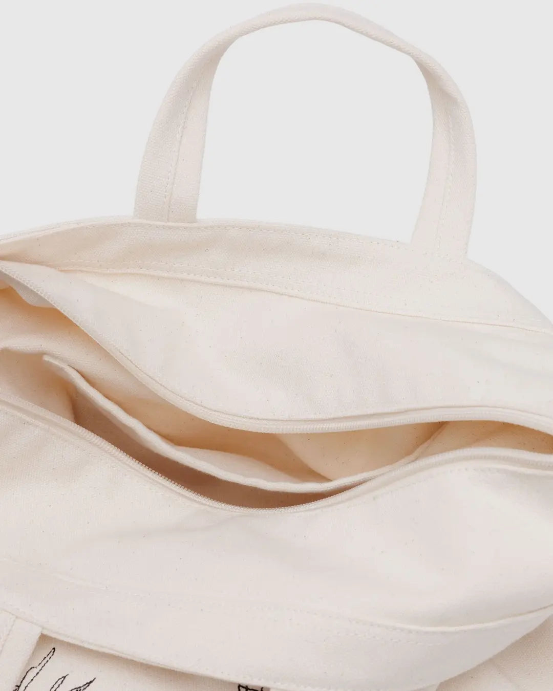 Horizontal Zip Bag (Embroidered Shells)