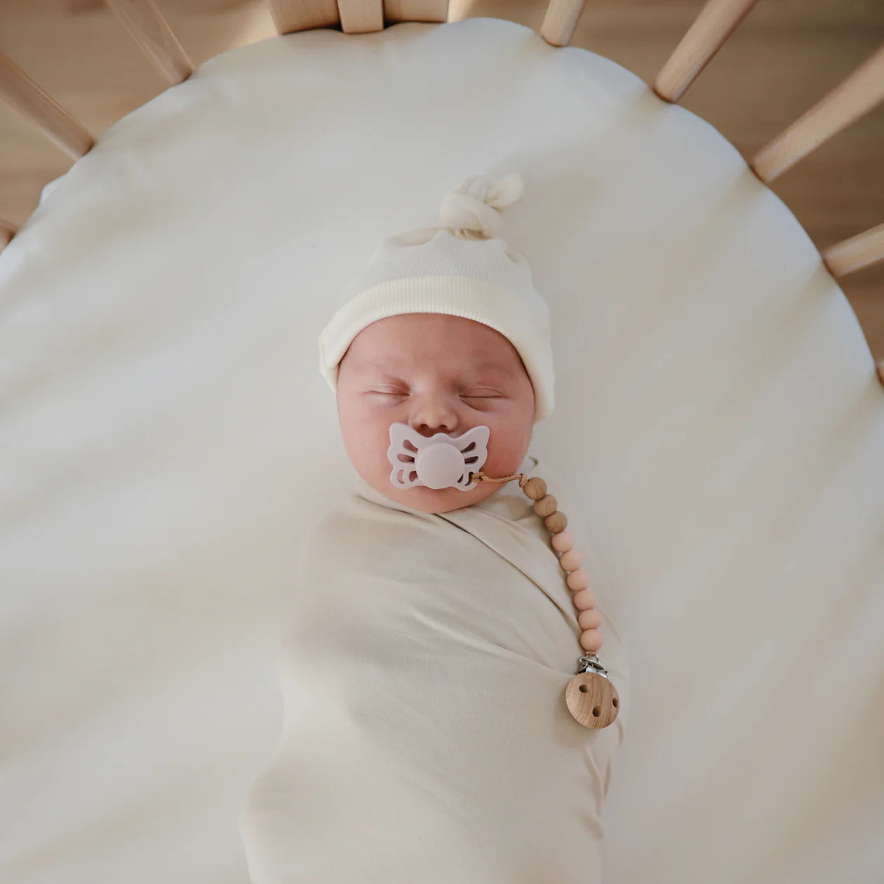 Stretchy Swaddle (Rainbows)