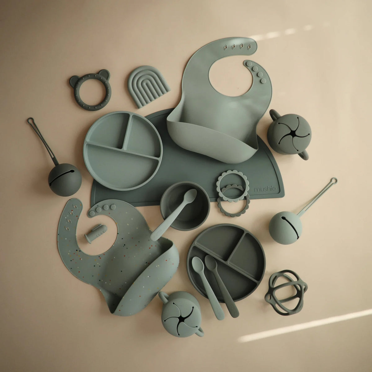 Silicone Suction Plate - Dried Thyme