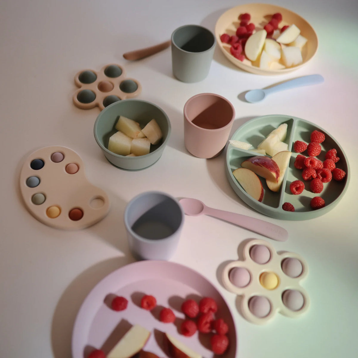Silicone Suction Plate - Dried Thyme